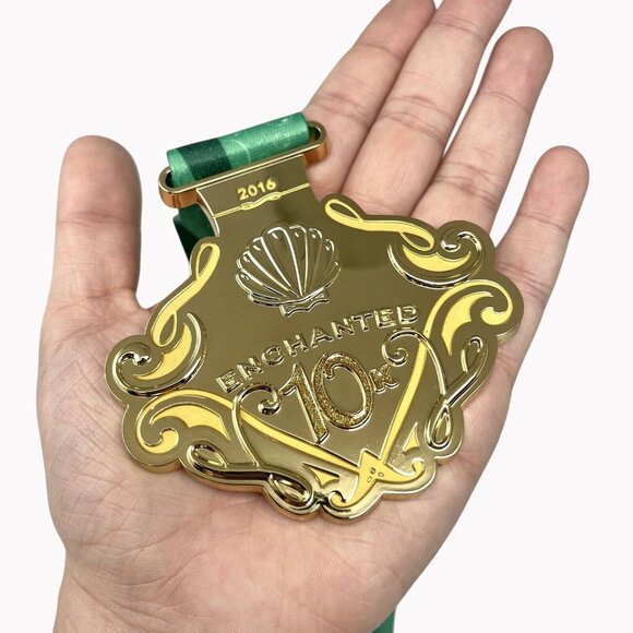 Disney Other - Disney Princess Enchanted 10K 2016 Finishers Medal With Ariel Seashell Design